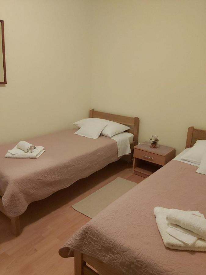 דירות סקארדין Apartman Rosa מראה חיצוני תמונה